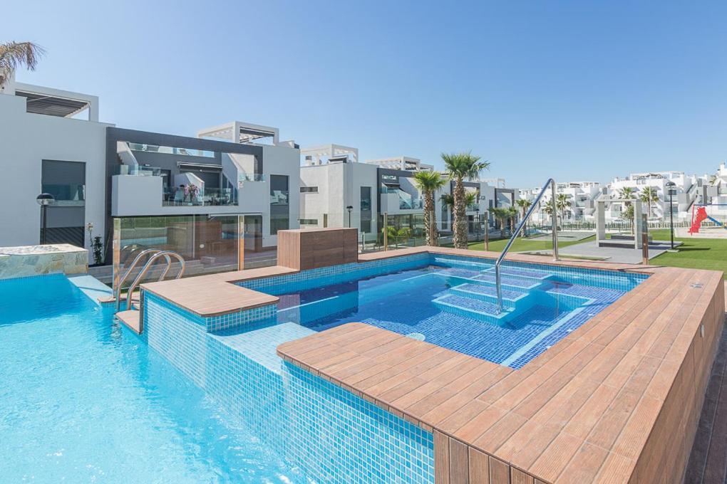 Calle Bullas Topfloor Lejlighed ตอร์เรเวียคา ภายนอก รูปภาพ
